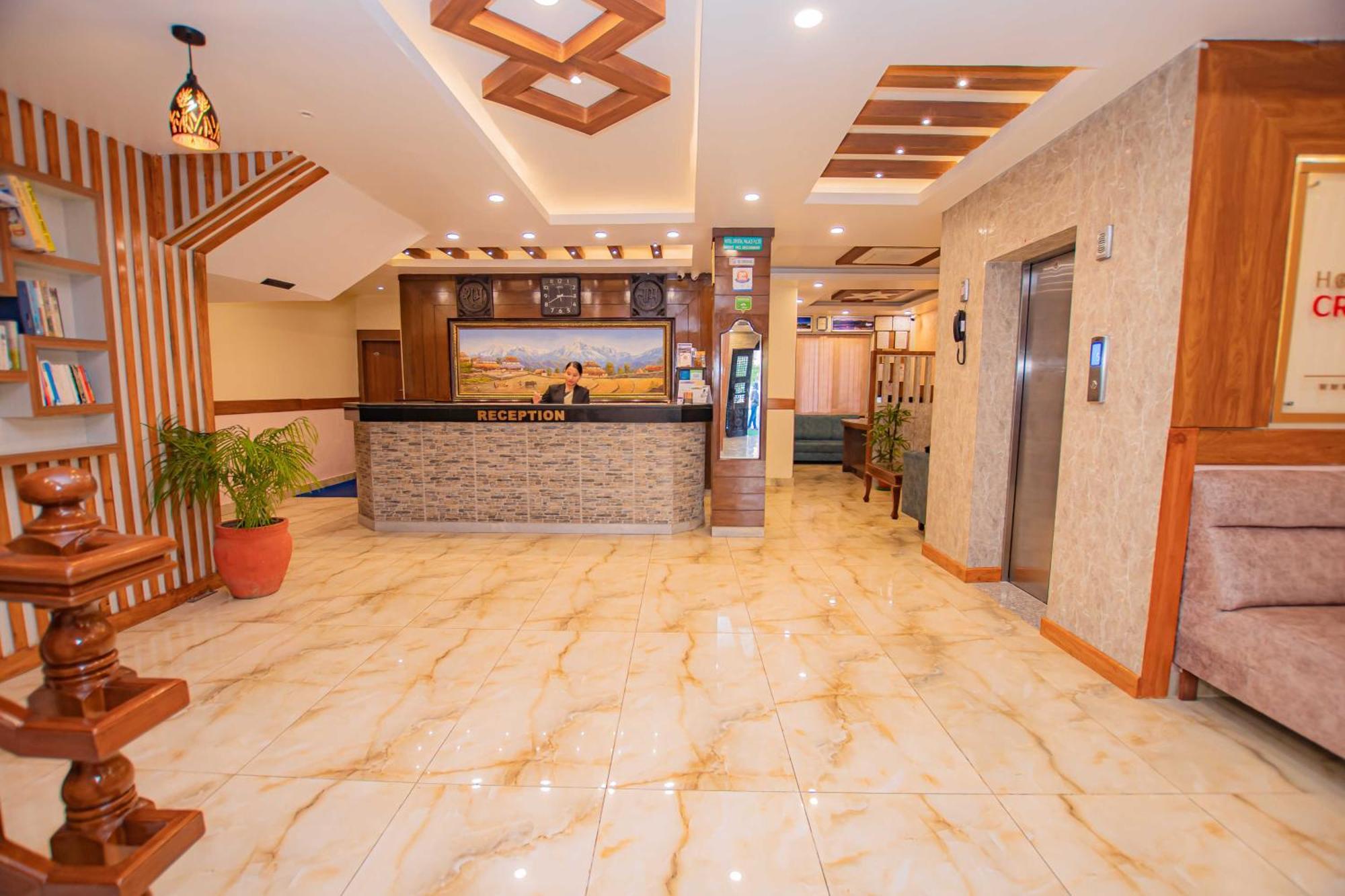 Hotel Crystal Palace Pokhara Exterior foto